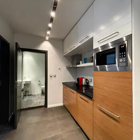 Daire Lilies Süzebolu