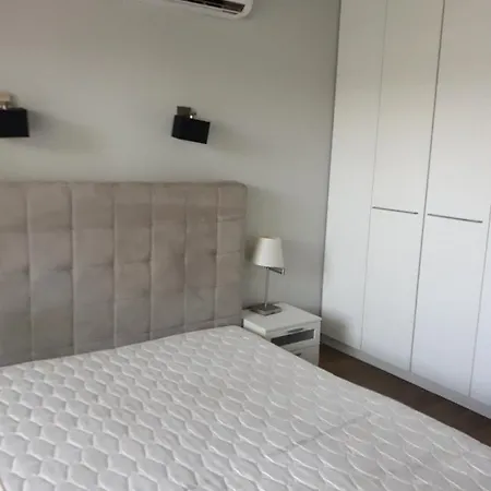 Lilies Апартамент *