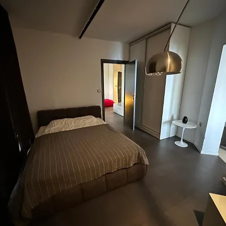 Lilies Апартамент