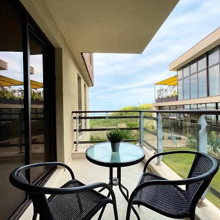 Апартамент Lilies *