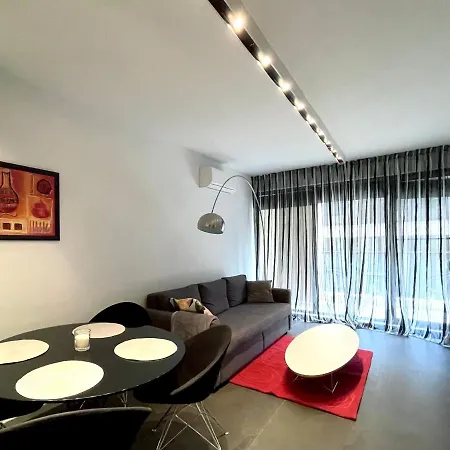 Lilies Апартамент